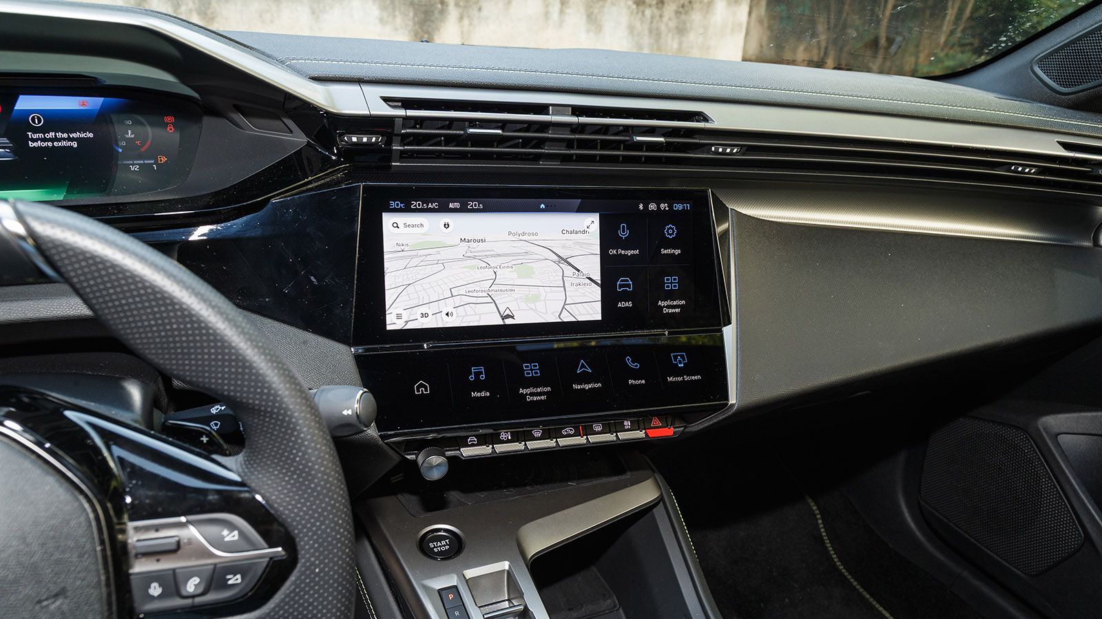 Peugeot 408. Πόσο καλό είναι σε εξοπλισμό άνεσης και ασφάλειας.